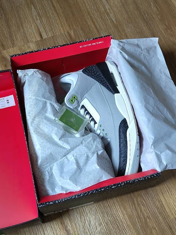 Herrenschuhe: Air Jordan 3, EU 43 (US 9.5) – Gebraucht aus Au SG von Faebukuki 3