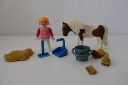 Playmobil Mädchen mit Pony