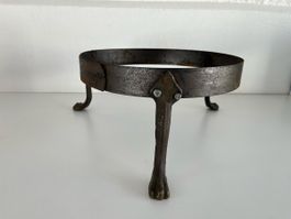Alter Dreibein Blumentopfständer