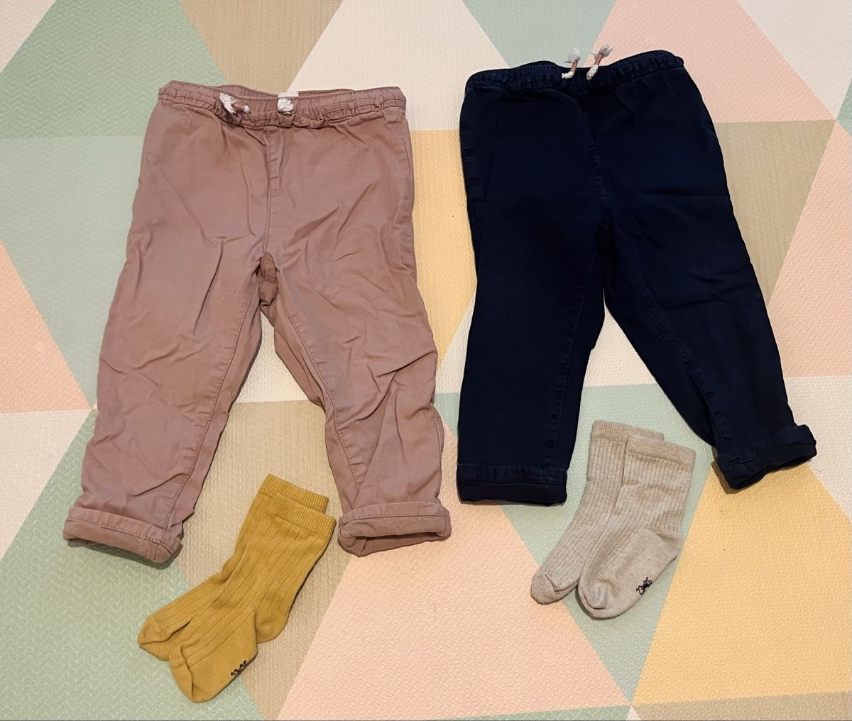 H&M Lotti & Set di vestiti: Kinder Kleider Set Gr. 92 – Usato da Zürich venduto da davidihagee 3