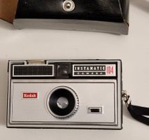 Kodak INSTAMATIC 104 inklusive Lederetui 60-er Jahre