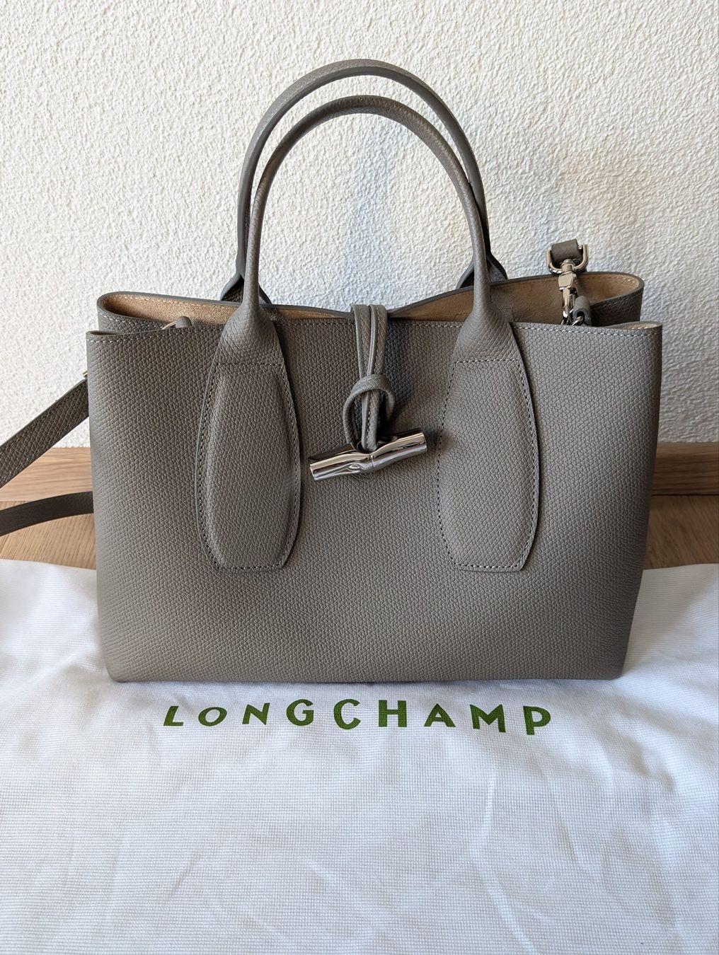 Longchamp Borse da donna: Wunderschöne Handtasche der Marke Longchamp – Usato da Altendorf venduto da pas_m6xn
