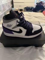 Baskets Nike Air Jordan 1 Mid SE violet taille 41 EU