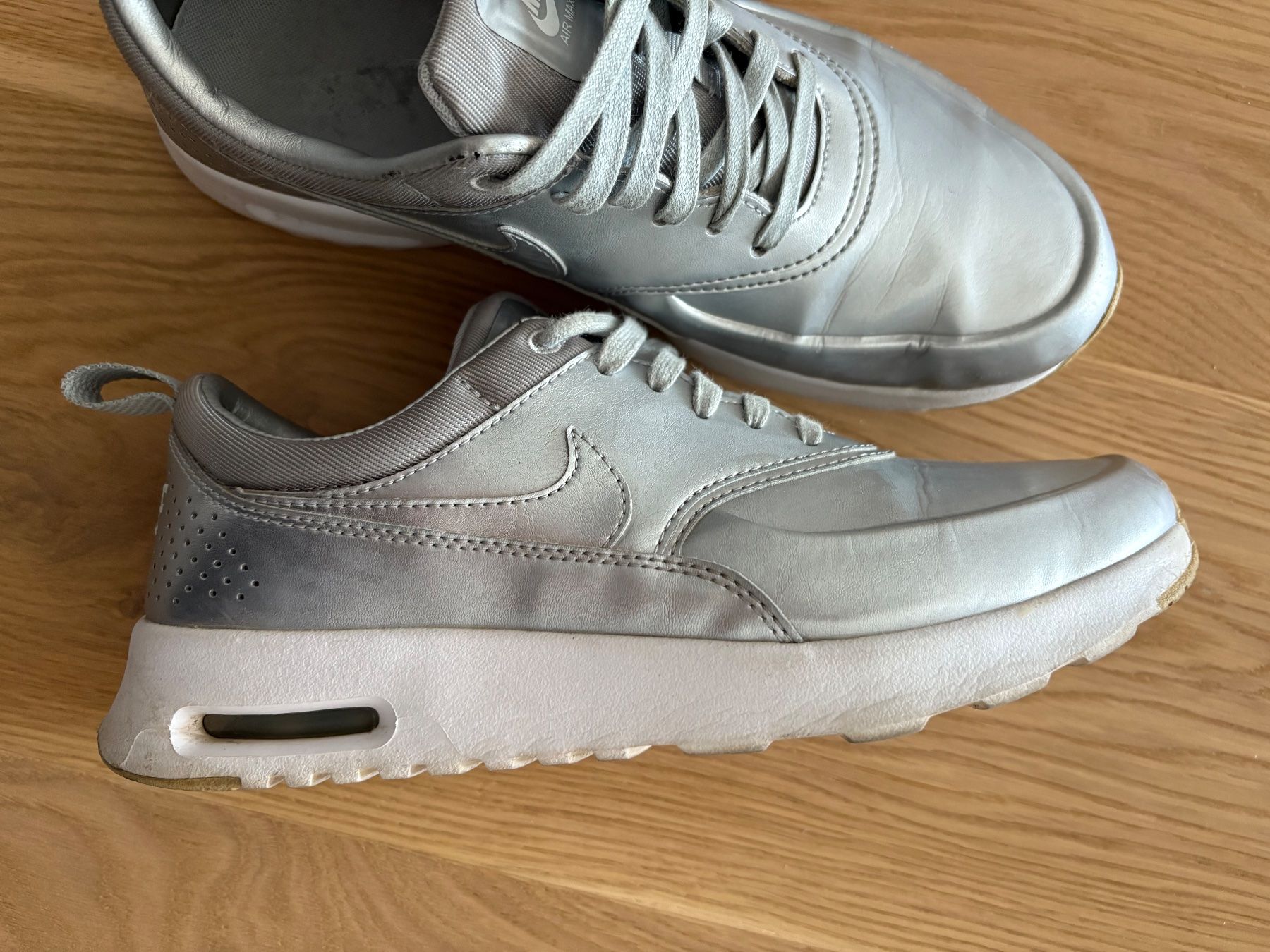 Nike Scarpe da donna: Nike Womens Air Max Thea Silver – Usato da Döttingen venduto da dbs_26ls 1