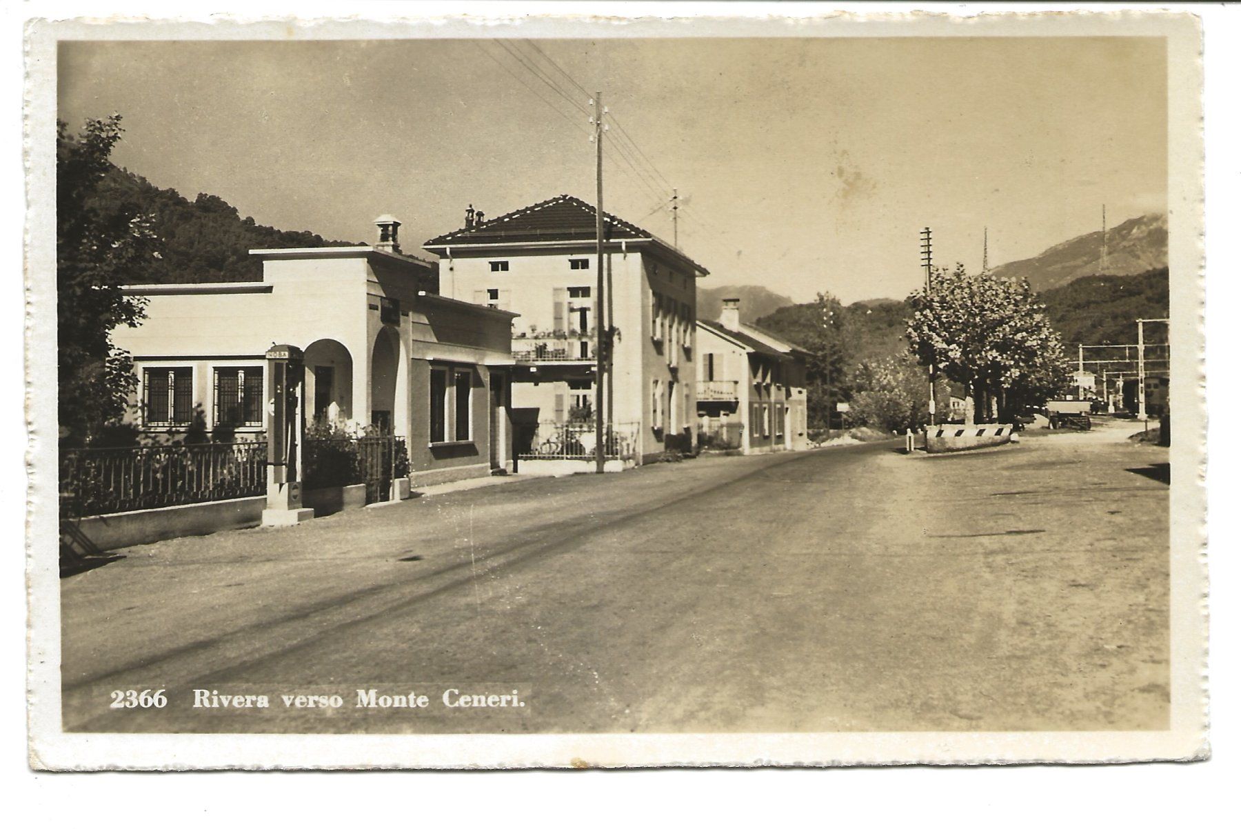 Cartoline postali: Rivera (TI) verso Monte Ceneri - Tanksäule - Feldpost Train – Usato da Engelburg venduto da Cartophil