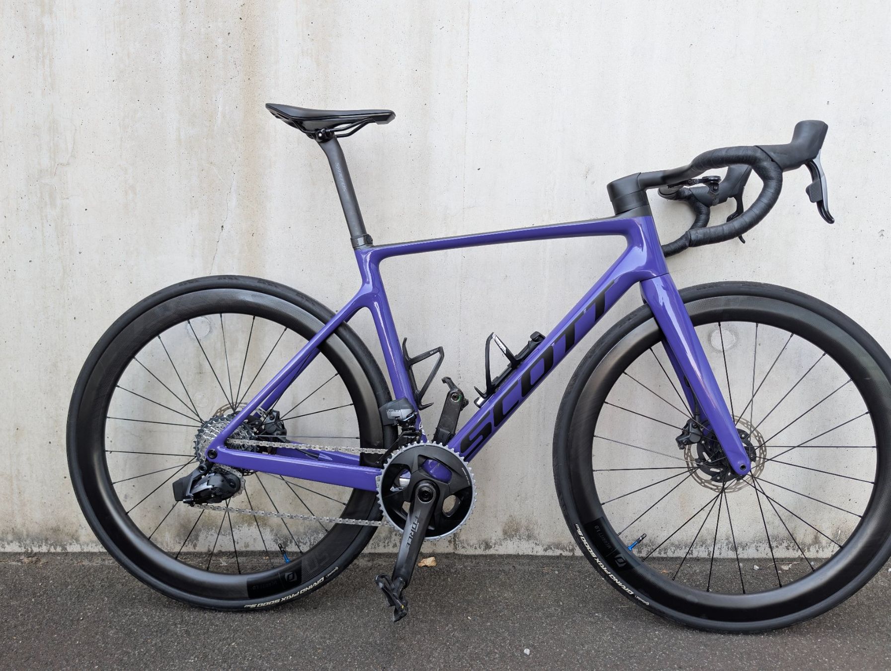 Scott Vélos: Scott Addict RC – D'occasion à Givisiez par kev_b2b9 4
