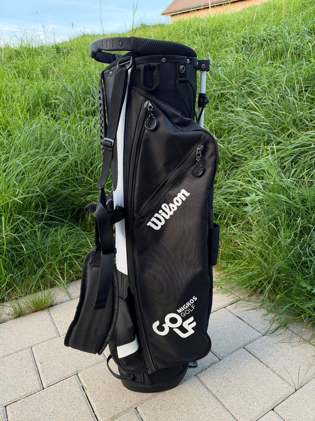 Wilson Borse: Wilson Migros Golf Stand Bag – Nuovo (secondo la descrizione) da Appenzell Meister. venduto da mariatanasescu