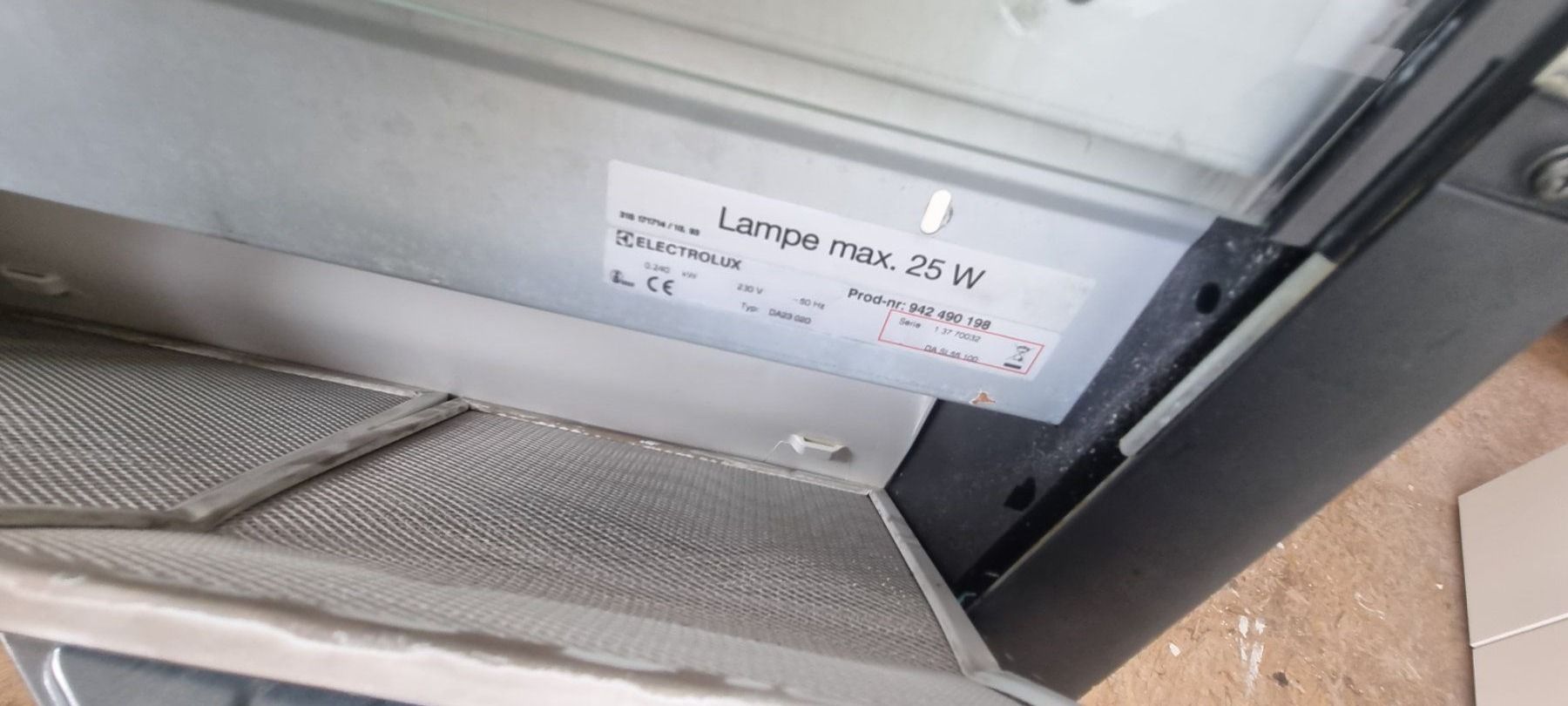 Electrolux Dampfabzug: ELECTROLUX Dampfabzug – Gebraucht aus Speicher von  2