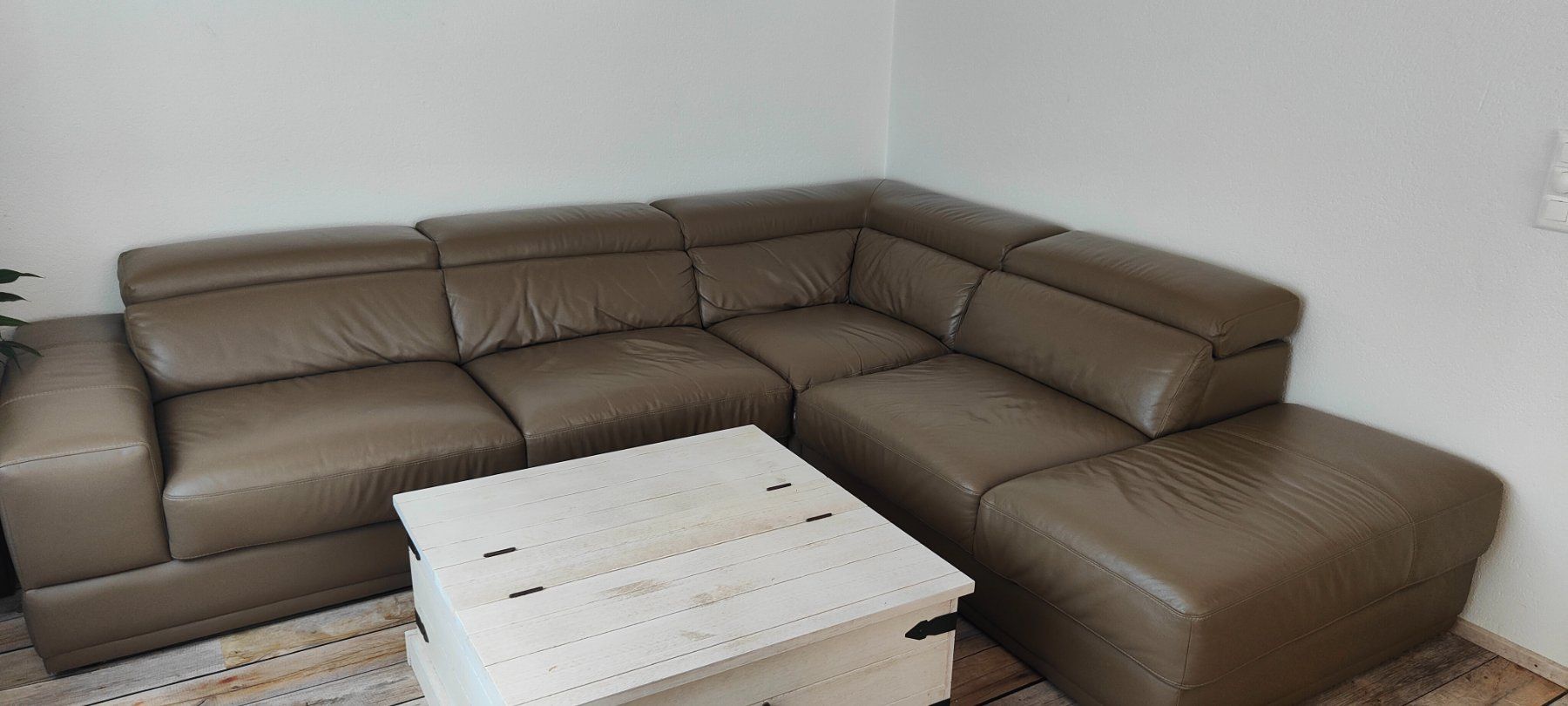 Sofas: Moderne Ecksofa aus Echtleder – Gebraucht aus Fulenbach von zor_5mjv 4