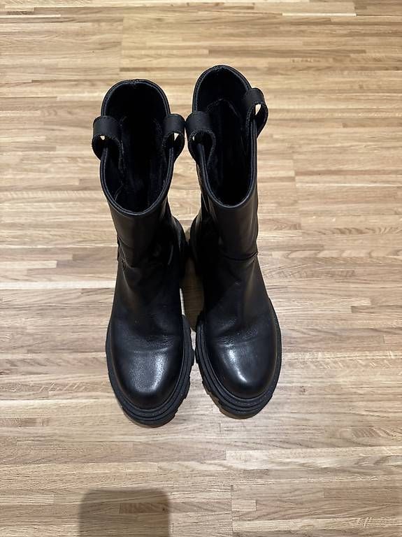 Scarpe da donna: ALPE Lederstiefel Gr. 36 – Usato da Galgenen venduto da jasmino12 1