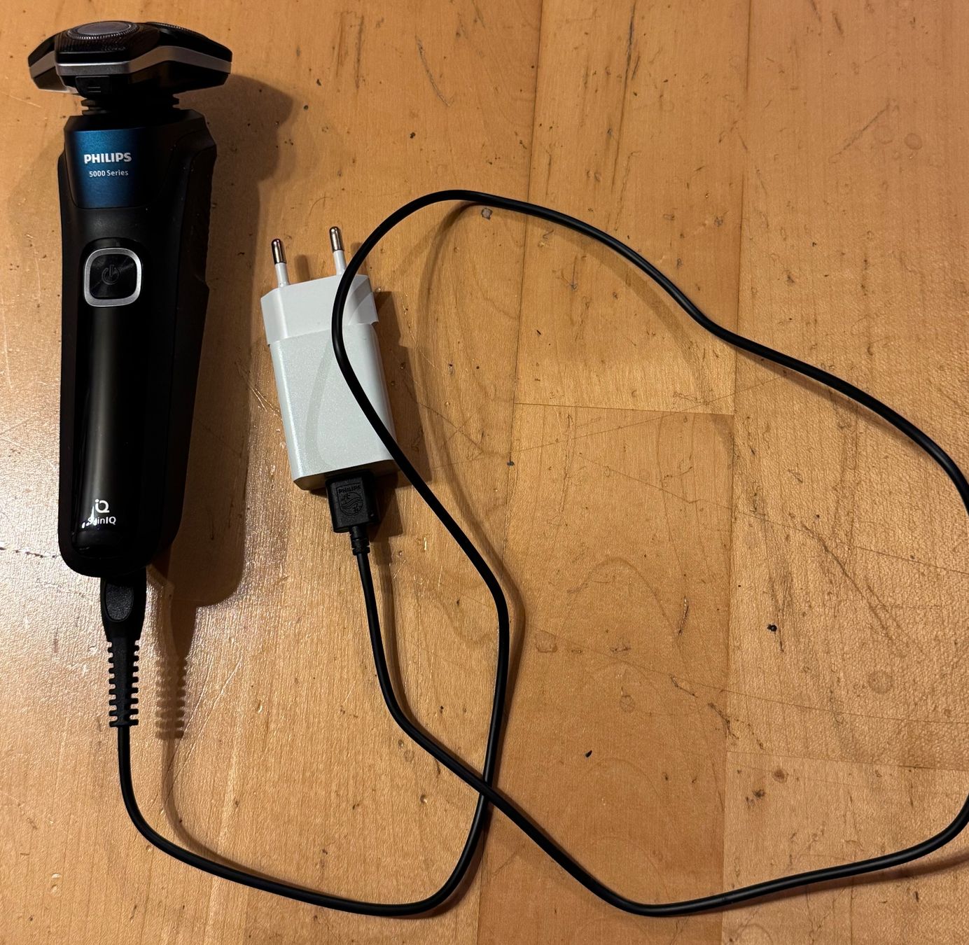 Philips Rasoi & Lamette da barba: Phillips Shaver 5000 Series – Nuovo (secondo la descrizione) da Unterengstringen venduto da NOISE