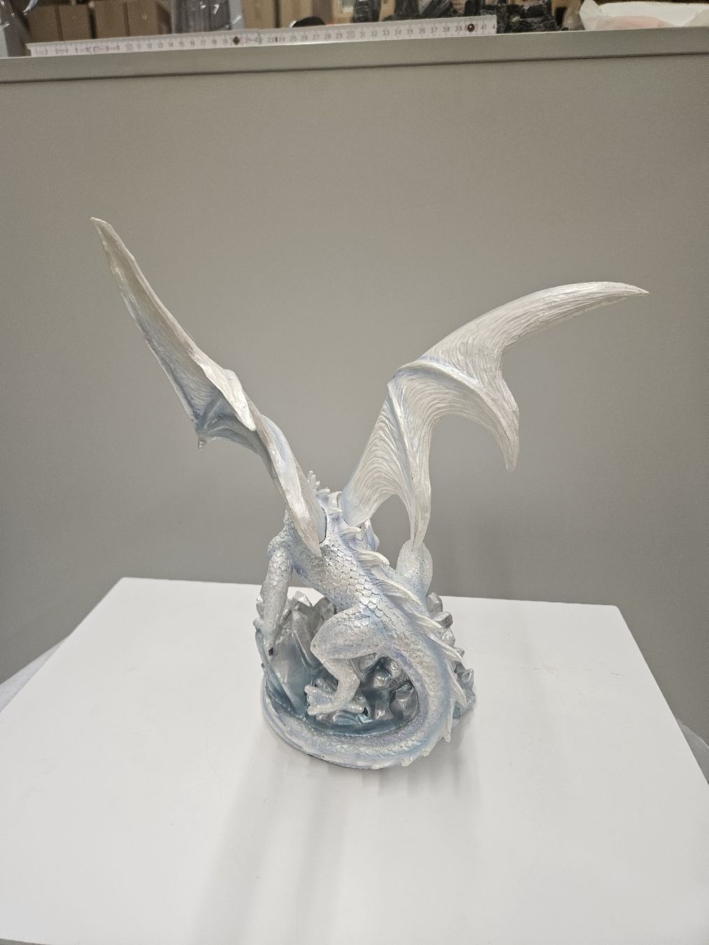 Statuette: Blue/Crystal Cave Dragon LED 30cm – Nuovo (secondo la descrizione) da Dielsdorf venduto da Kenan997 2