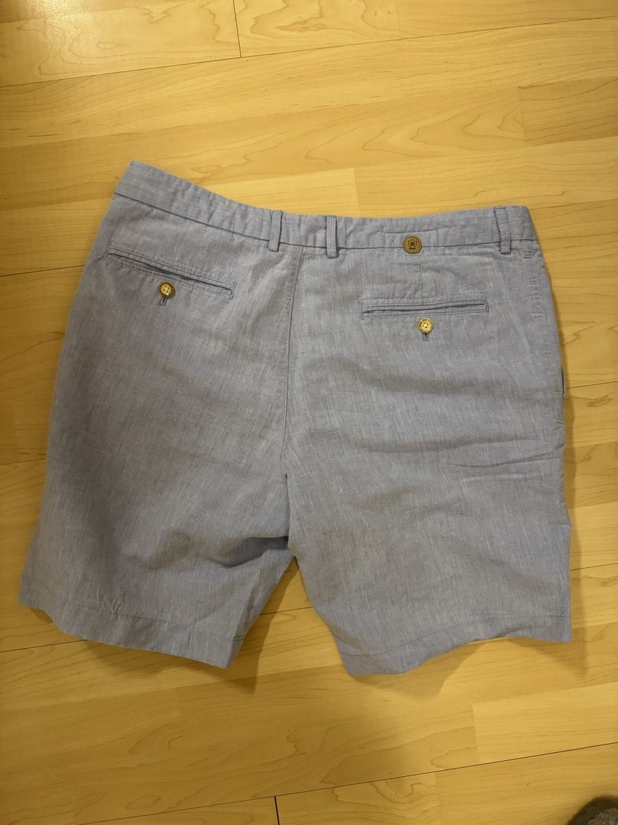 Massimo Dutti Pantaloni: Massimo Dutti Shorts (44) – Usato da Altdorf UR venduto da enr_pqr6 1