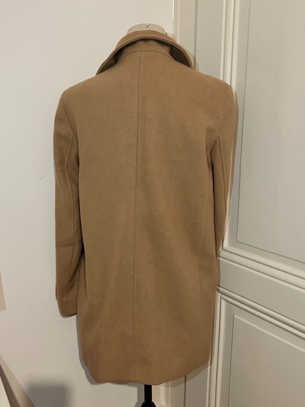 Mango Cappotti: Manteau Mango, taille M, 65% laine – Usato da Carouge GE venduto da Emilynette 3