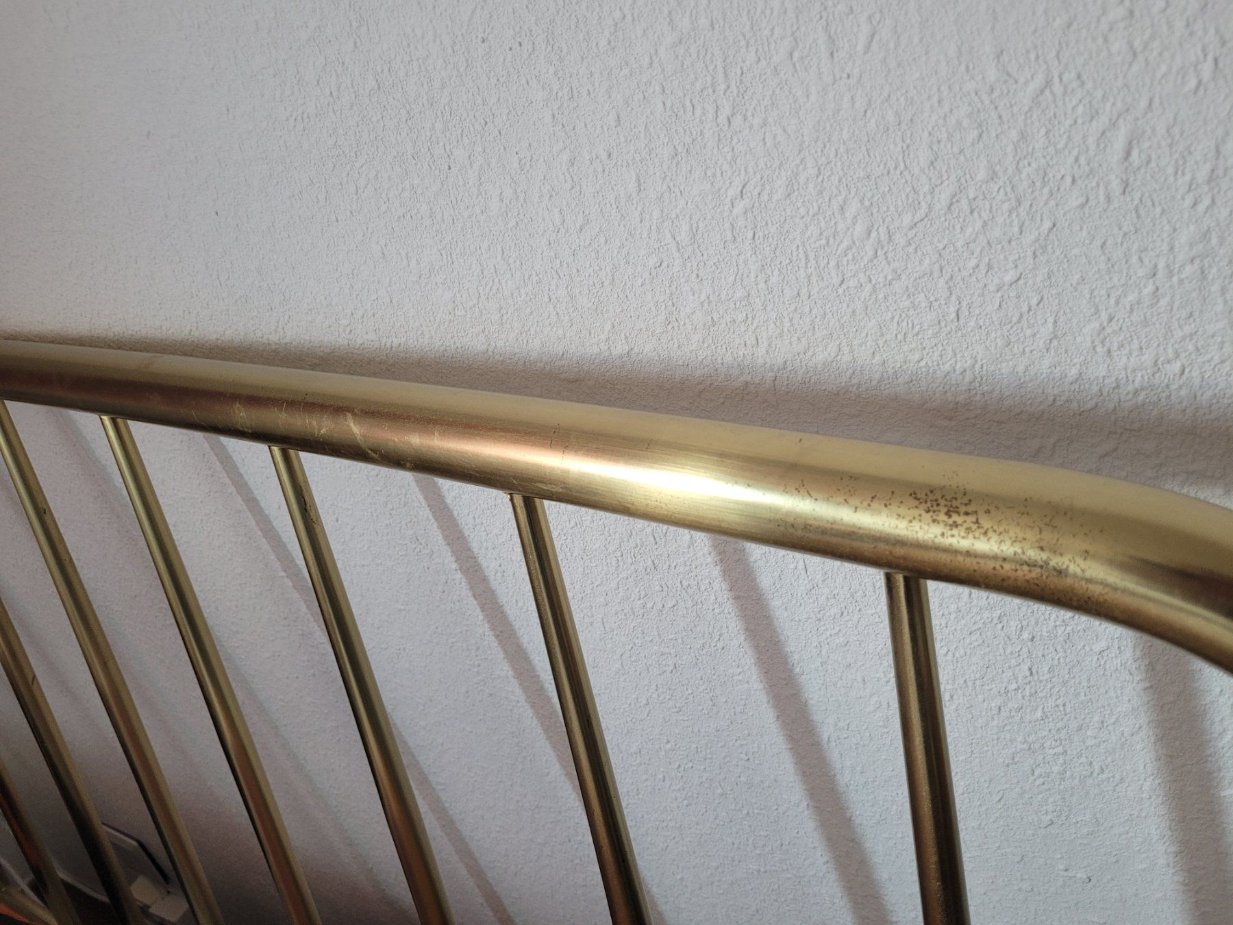 Letti: Designer Metall Bett MADE in Messingoptik – Usato da Schlattingen venduto da elfuntiko 4