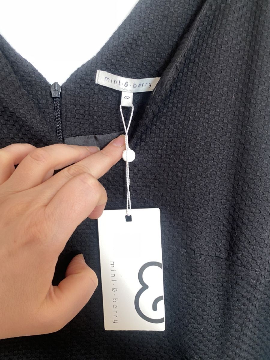 Mint & Berry Kleider: Mint&Berry Kleid Schwarz Gr. 42 – Neu und originalverpackt aus Muensingen von drleevsy 1