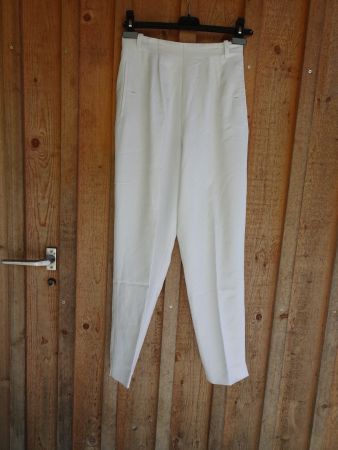 Uni weisse Hose mit Hochbund von Avantgarde Gr. 36 - 250803