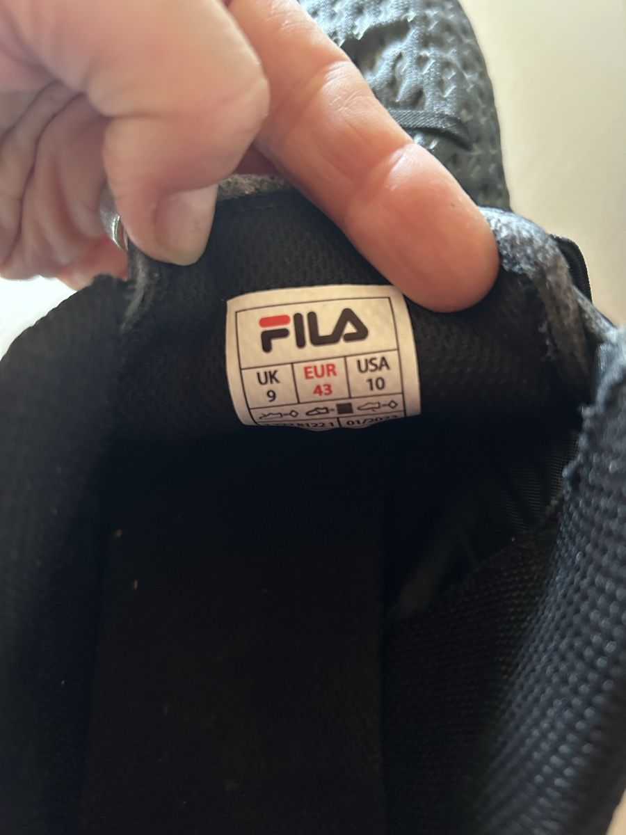 Fila Scarpe da uomo: Fussballschuhe FILA 43 – Usato da Sils im Domleschg venduto da preski76 4