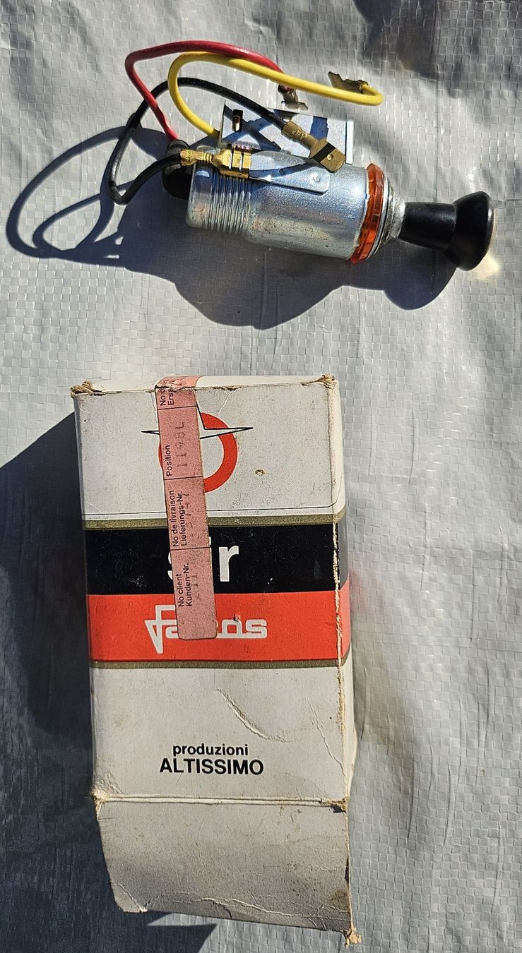 Toutes les pièces auto: Altissimo Zigarettenanzünder mit Originalverpackung – Neuf (Voir description) à Adliswil par rkreb 1