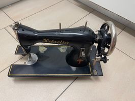 Helvetia Nähmaschine, Antik, Vintage schönes Dekostück