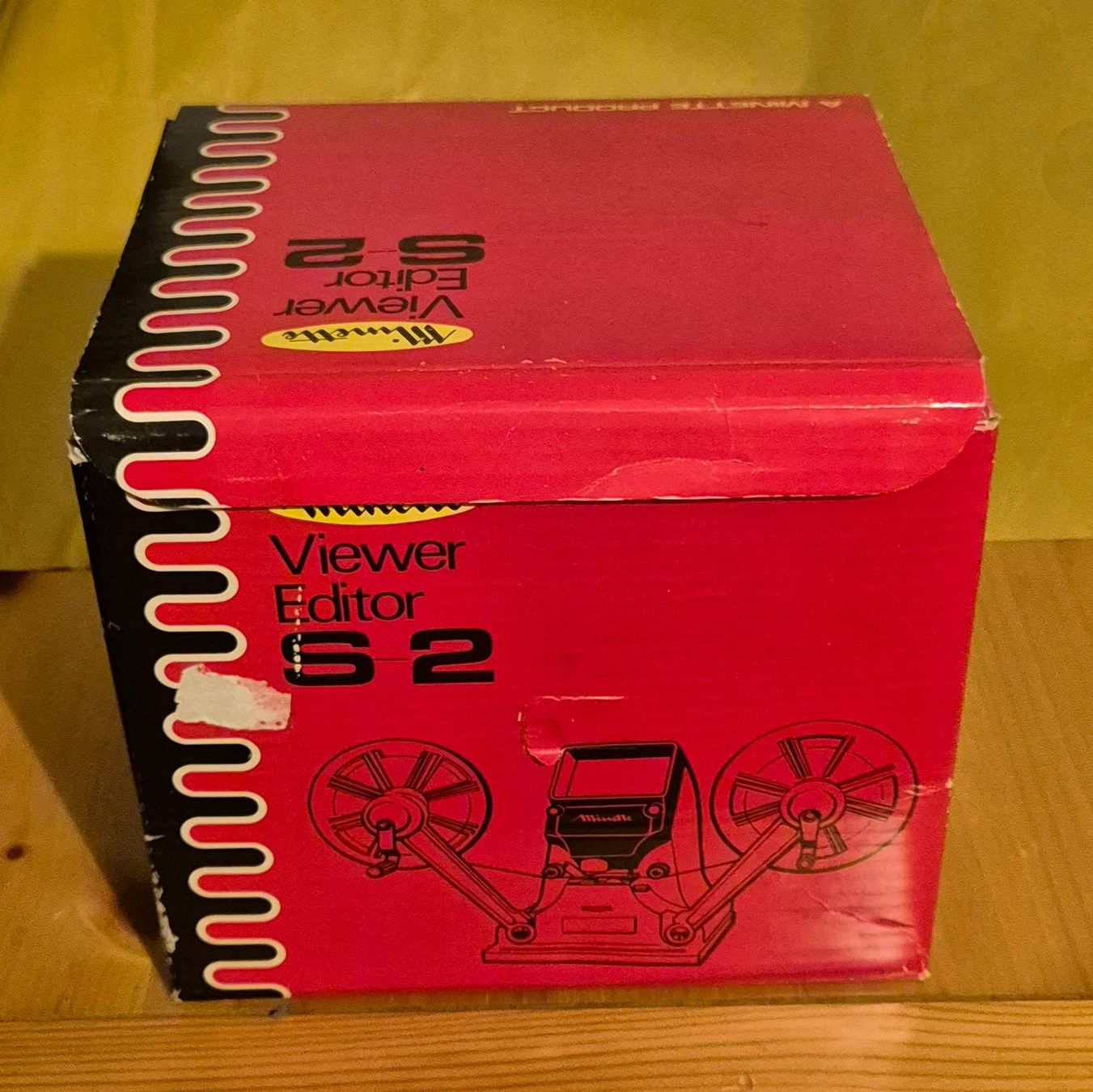 Home Cinema: Minette Filmbetrachter Editor Viewer Super 8 – Usato da Reinach AG venduto da rseprsep 3