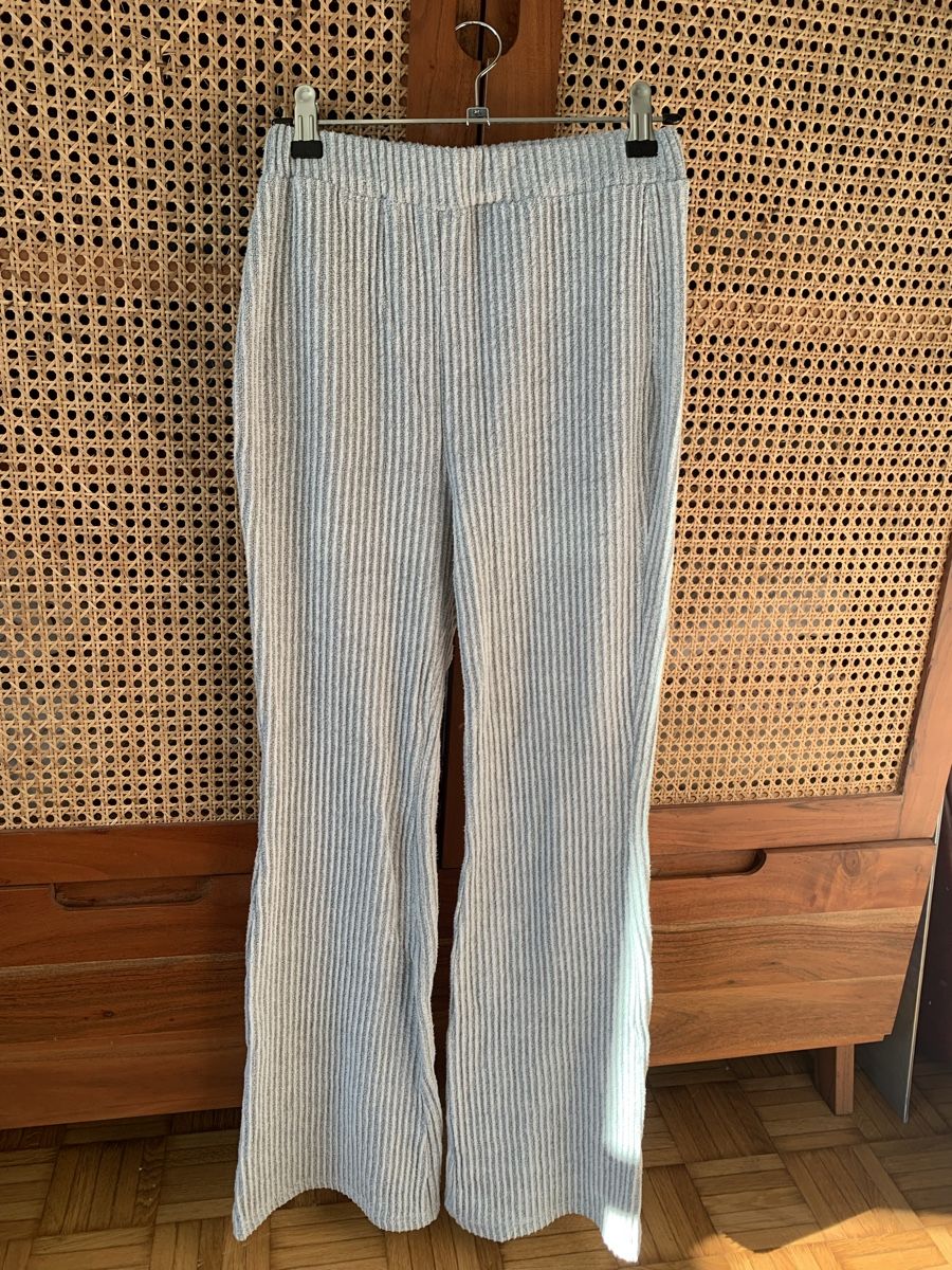 Shein Leggings: graue Leggins – Usato da Zürich venduto da salosae