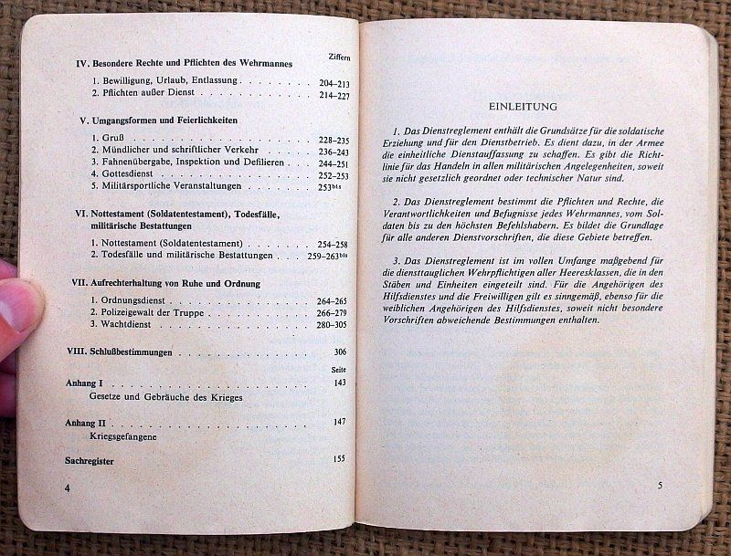 Libri: Dienstreglement DR67 der Schweizer Armee 51.2d - Neuauflage – Usato da Aarau venduto da oldcmp 5