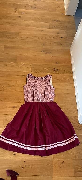 Vestiti: Dirndl Grösse 38 – Usato da Rossrüti venduto da FrGerber 1