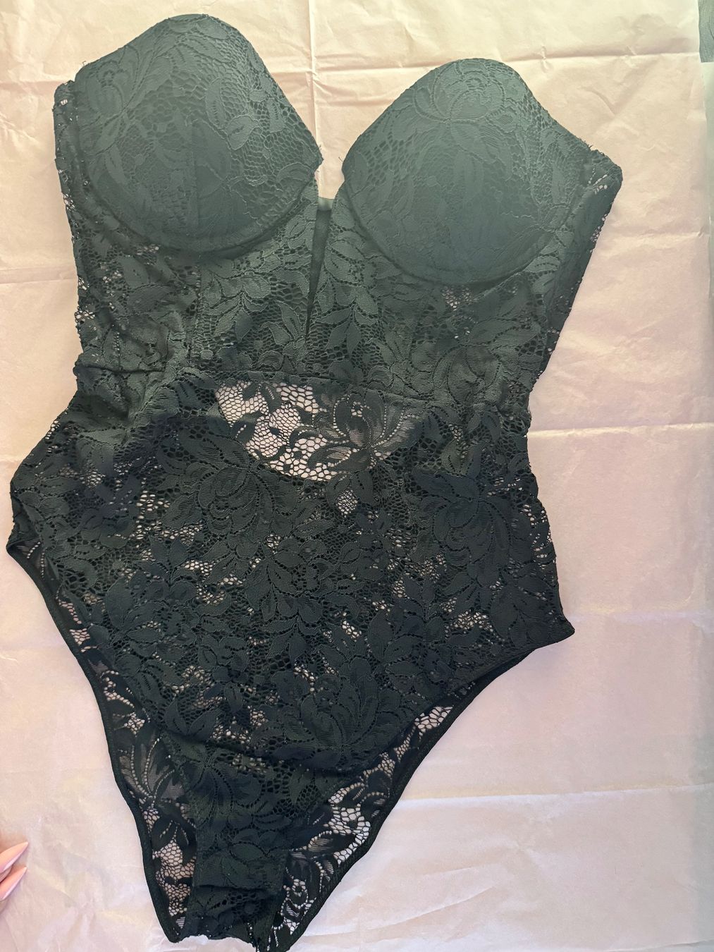 Altra biancheria intima: Schwarzer Spitzenbody, Cup 75B, sexy & elegant – Nuovo e nell'imballaggio originale da Emmen venduto da t_a_n88x