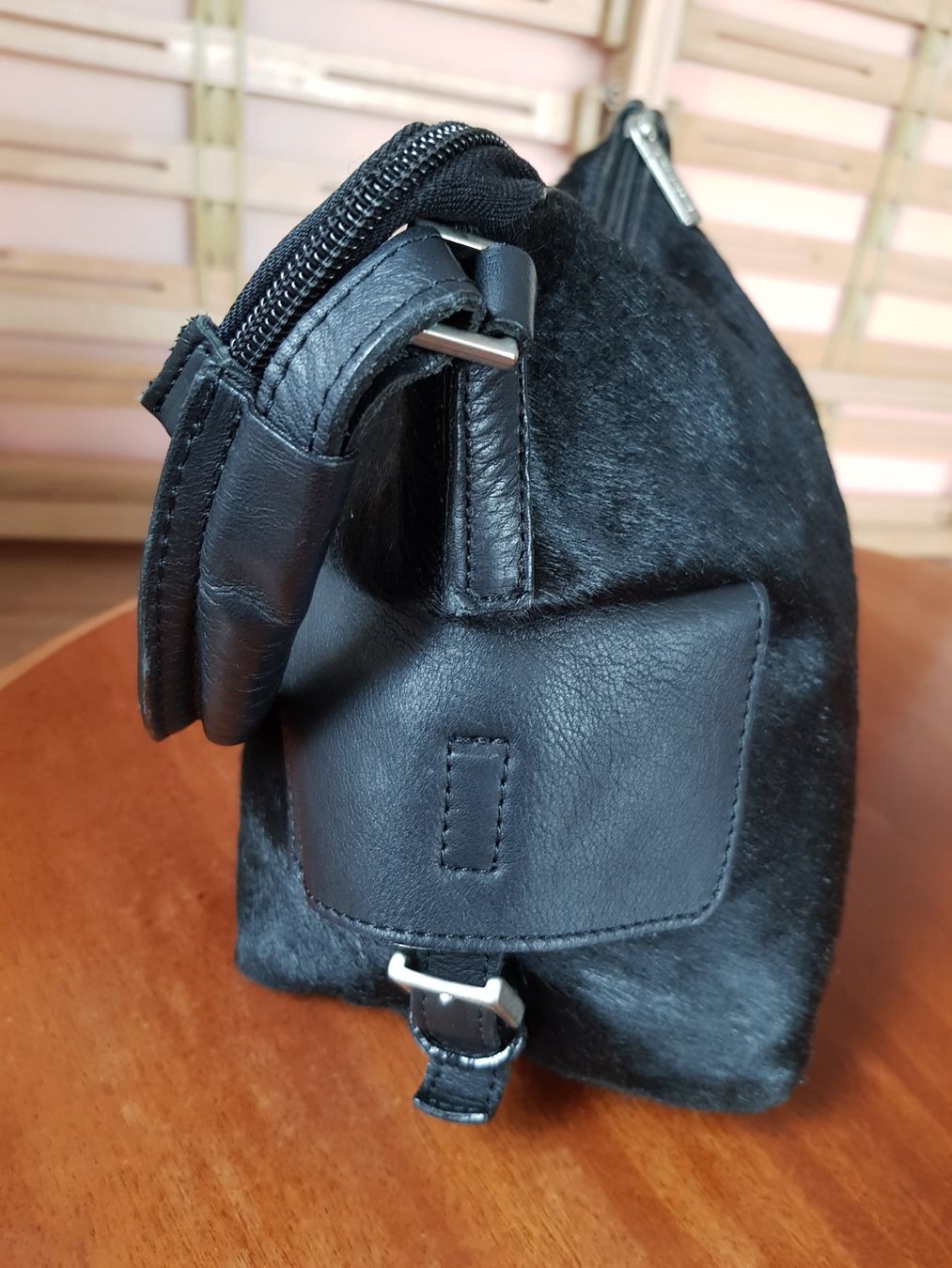 Taschen für Damen: Ponyfell Tasche – Gebraucht aus Langenthal von sar_nm7g