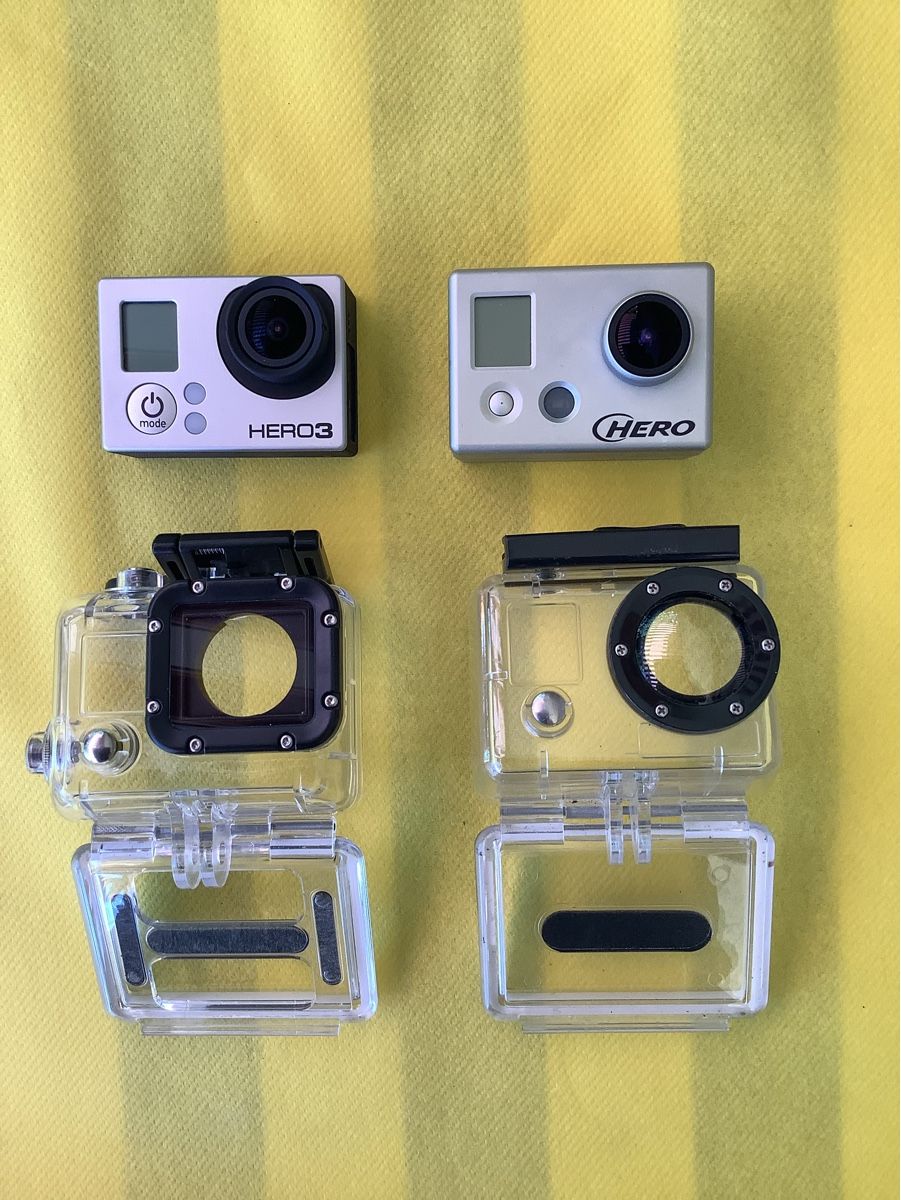 Videocamere: GoPro        2 caméras avec accessoires  – Usato da Chernex venduto da Paul096