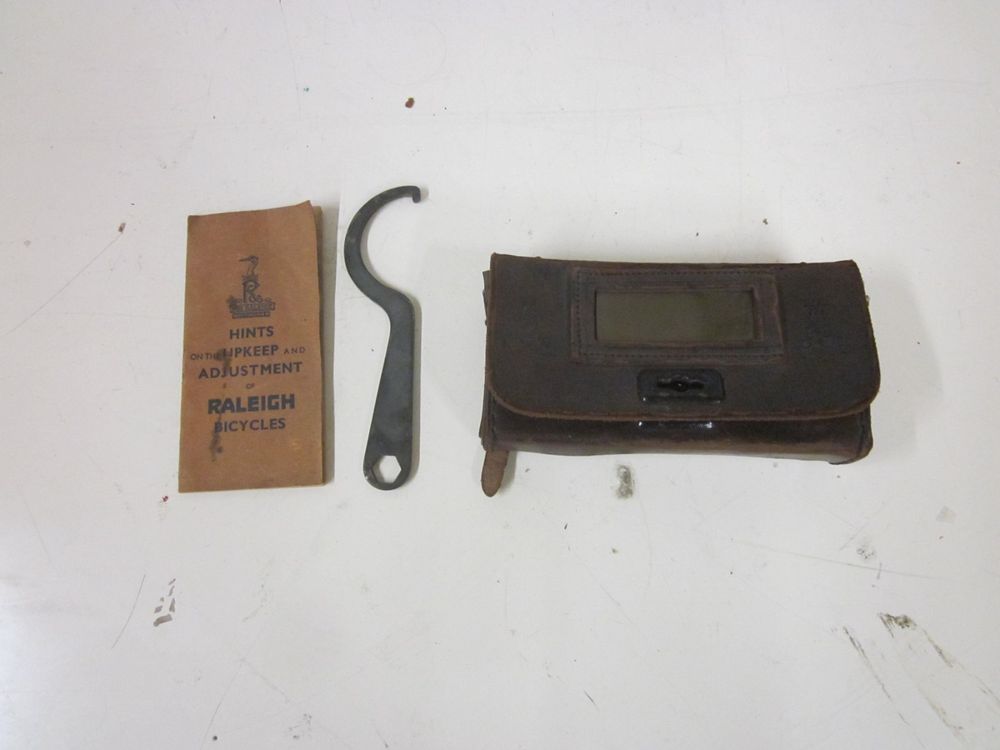 Trousse De Vélo Cuir Vintage – Sacoche Cyclomoteur, France Années 50