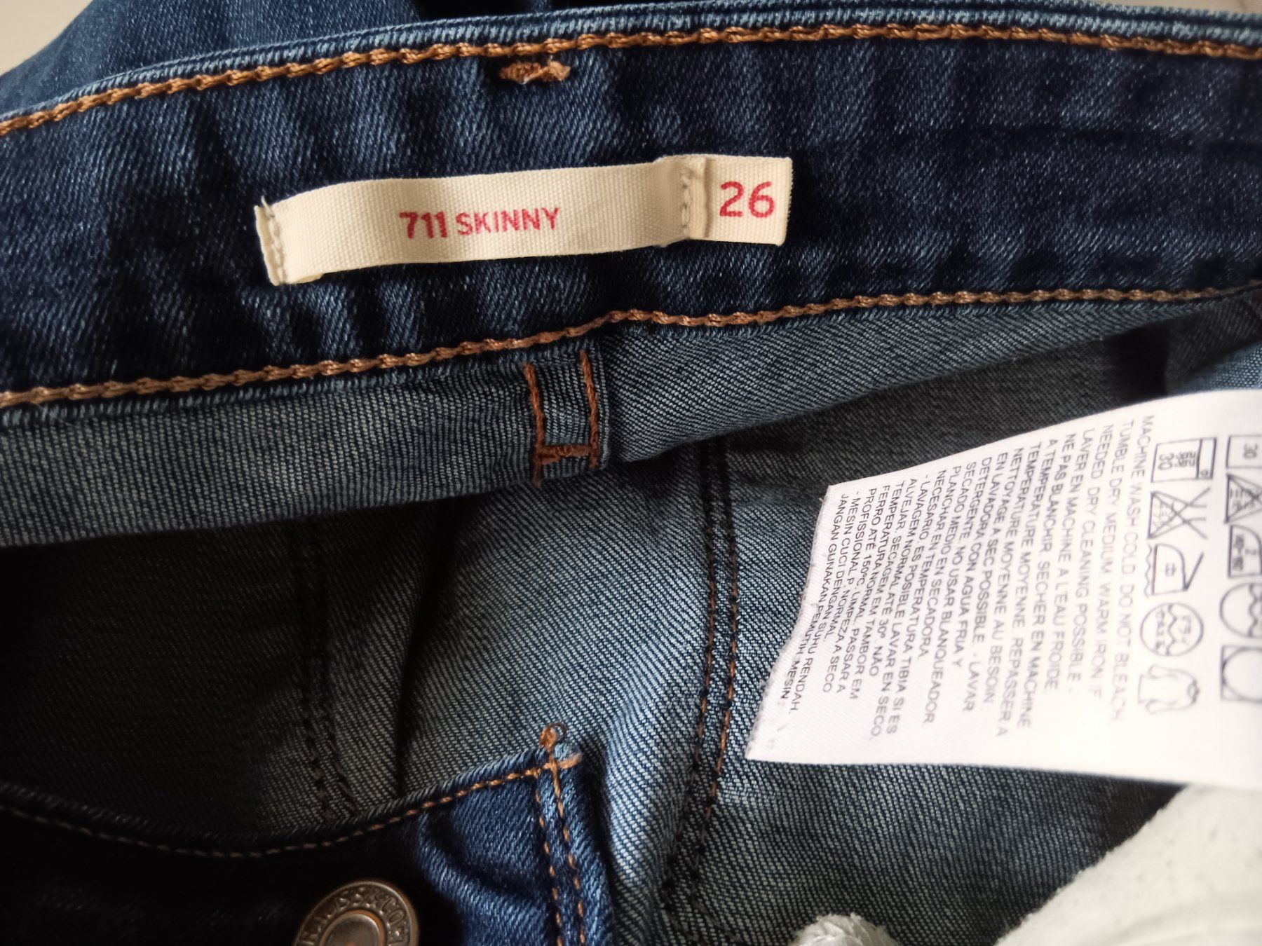 Levi's Jeans: LEVIS 711 Jeans SKINNY taille / Grosse 26 – Usato da Cossonay-ville venduto da Super-Price-Quality 9