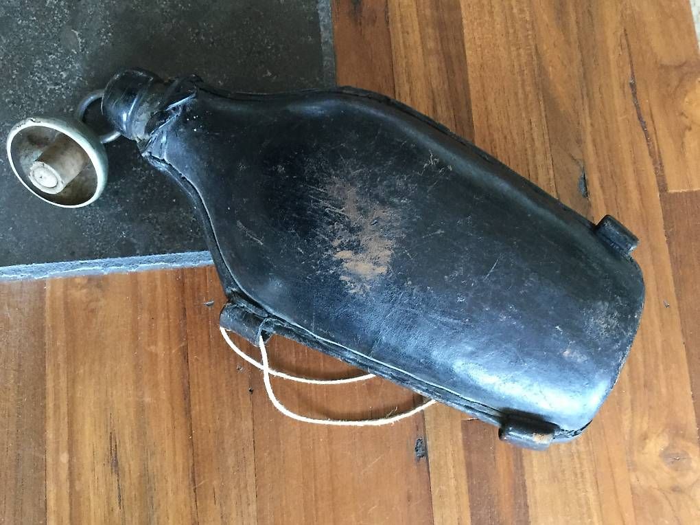 Trinkflaschen & Thermosflaschen: Militärtrinkflasche alt. – Gebraucht aus Küttigen von Zorro1 1