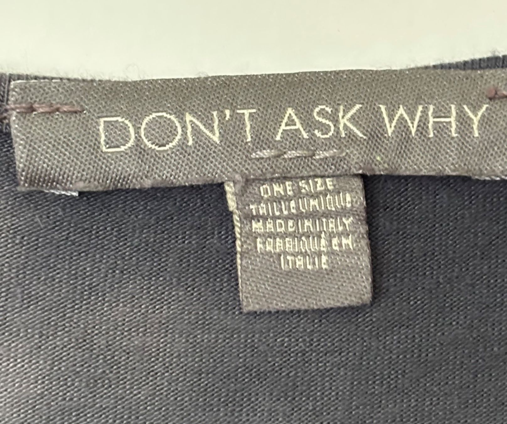 T-shirt: T-Shirt Don't Ask Why – Usato da Winterberg ZH venduto da vanilleinspiration 2