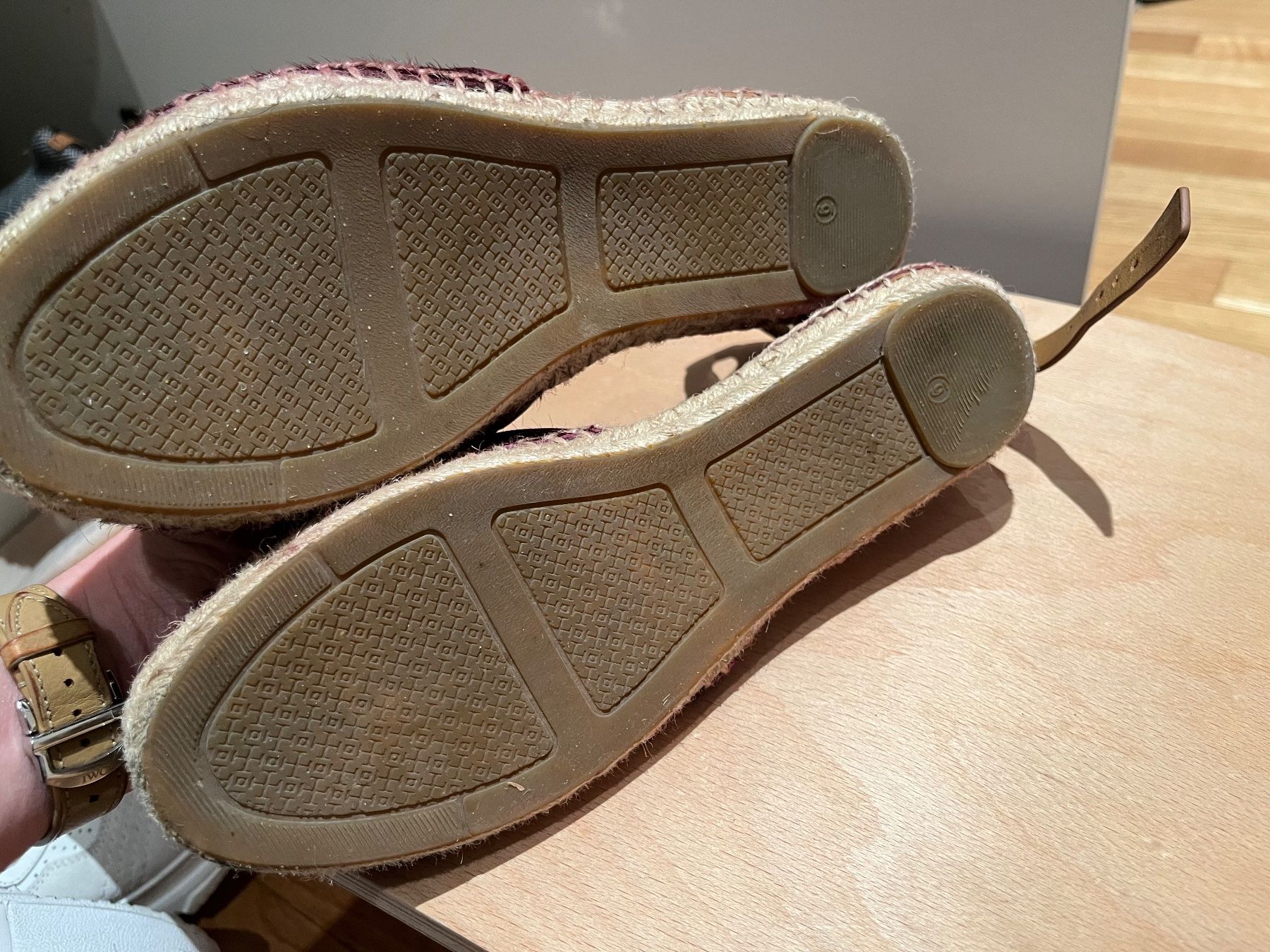 Tory Burch Scarpe da donna: Tory Burch Espadrilles, Gr. 36.5 (6) – Usato da Baar venduto da sim_5d6l 2