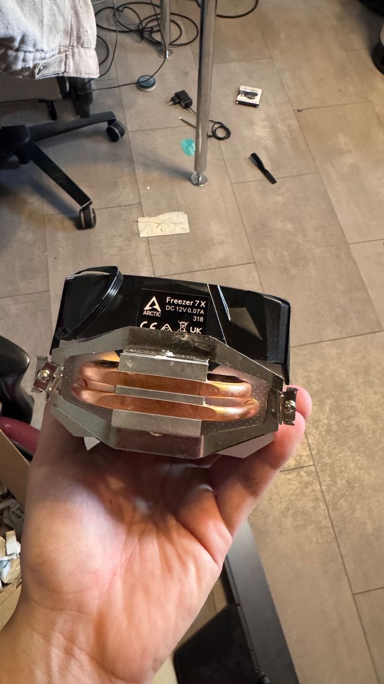 Elektronikbauteile: Arctic Freezer 7 X – Gebraucht aus Holderbank AG von min_285m 1
