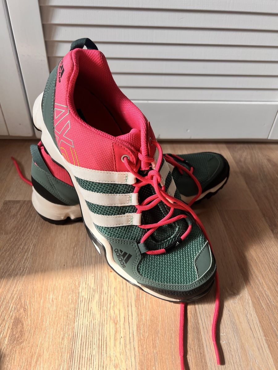Adidas Scarpe da donna: Adidas Wanderschuhe/Trekkingschuhe wie neu – Usato da Flumenthal venduto da 19Frei.Wild93