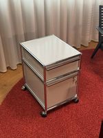 USM Haller Korpus Lichtgrau