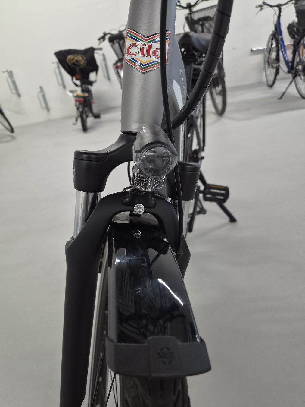 Cilo Biciclette: Cilo Cityliner Grau 28 Zoll – Usato da Uster venduto da Irinascloset 3