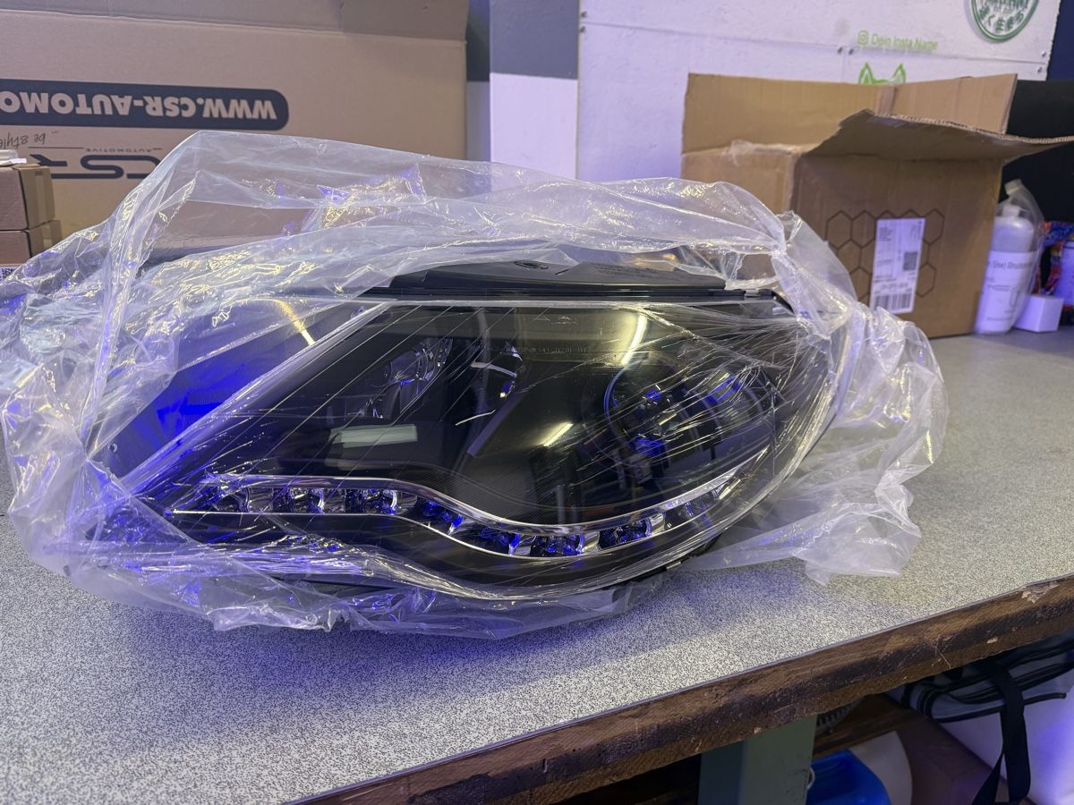 VW Scheinwerfer: VW PASSAT CC - LED DAYLINE SCHEINWERFER – Neu und originalverpackt aus Amriswil von FitmentCompany