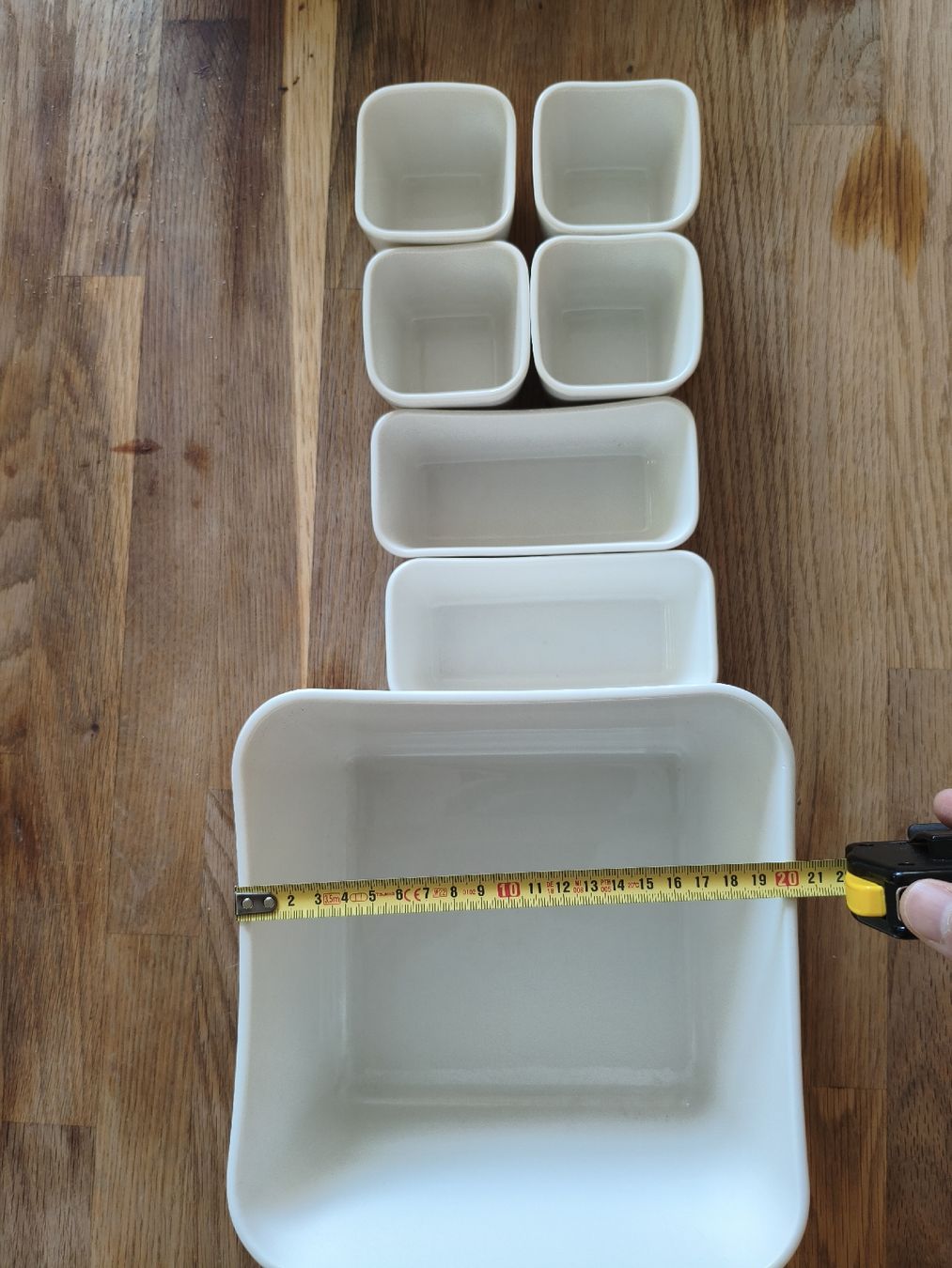 Set di piatti: Porcelain ramekins and baking dishes set 7 pieces – Usato da Zürich venduto da yul_7ccq 1