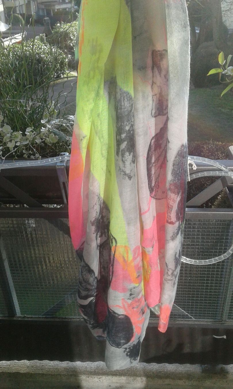 Foulard & Sciarpe: TRENDIGER SCHAL VON GERRY WEBER – Nuovo (secondo la descrizione) da Biel/Bienne venduto da dasi3 1
