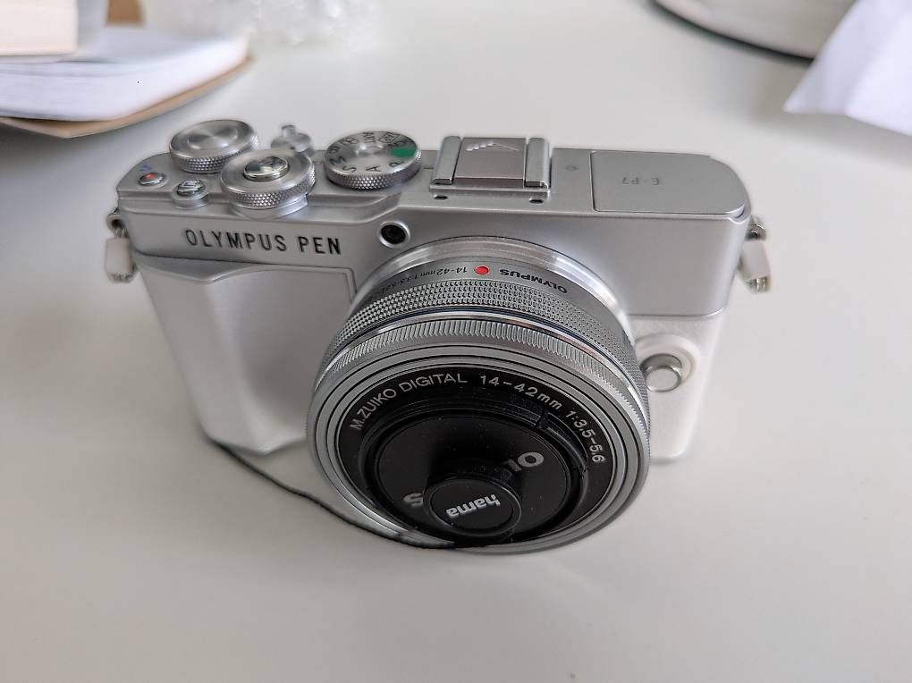 Olympus Fotocamera: Olympus PEN E-P7 Kit  Silver  OVP / wie neu – Usato da Uitikon Waldegg venduto da pav_8vqr 3