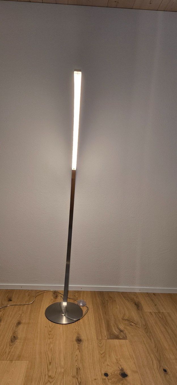 Lampade: LED Stehlampe silber – Usato da Sins venduto da -patrizia- 3