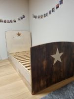 Kinderbett Sternendesign Massivolz von Maisons du Monde