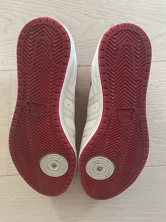 Damenschuhe: Adidas Sneaker Turnschuh Grösse UK 6 – Gebraucht aus Weite von POster9476 1