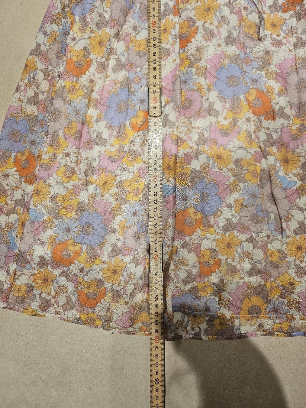 Mango Kleider: Mango Blumenkleid gr.L – Gebraucht aus Allschwil von na.wi.90 4