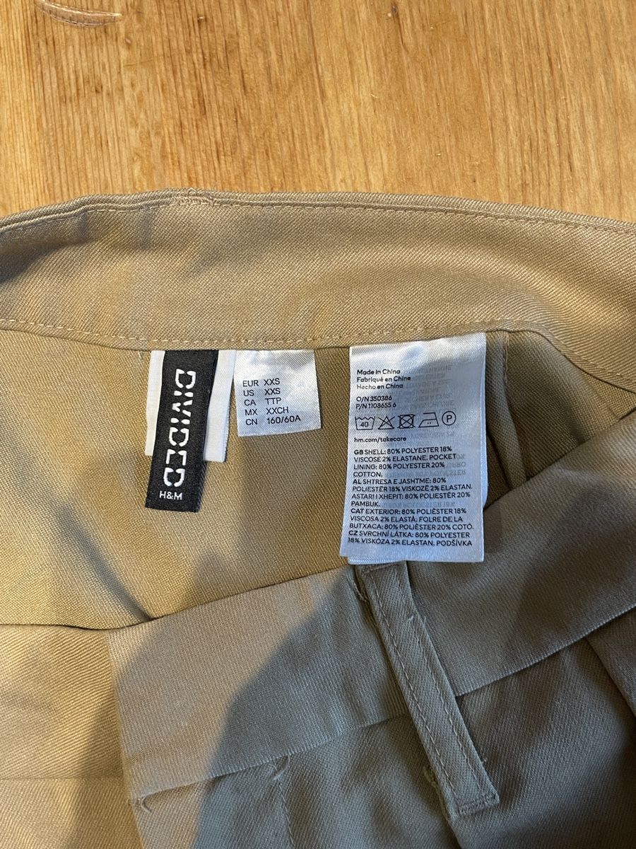 H&M Gonne: Office mini skirt – Usato da Uster venduto da emm_px8k 2