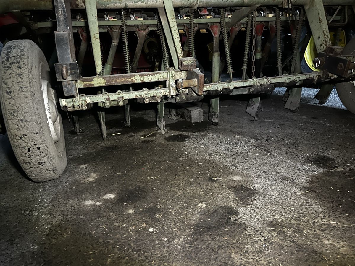Nodet Tutte le macchine: Schleppschar Nodet Sähmaschine – Usato da Wengi b. Frutigen venduto da nik_26gk 2